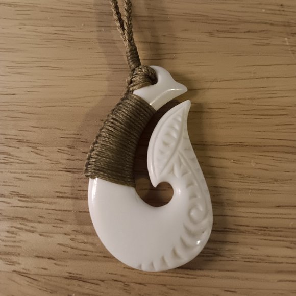 Bound Engraved Matau Handcrafted Bone Pendant - Picture 3 of 11